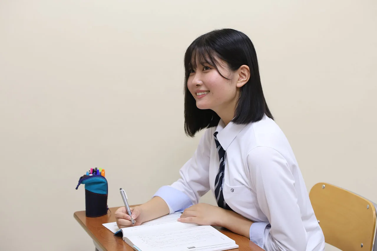 高山　プロフィールを読み購入お願いします 山井飛翔 プロフィールカード | ファミクラストア オンライン